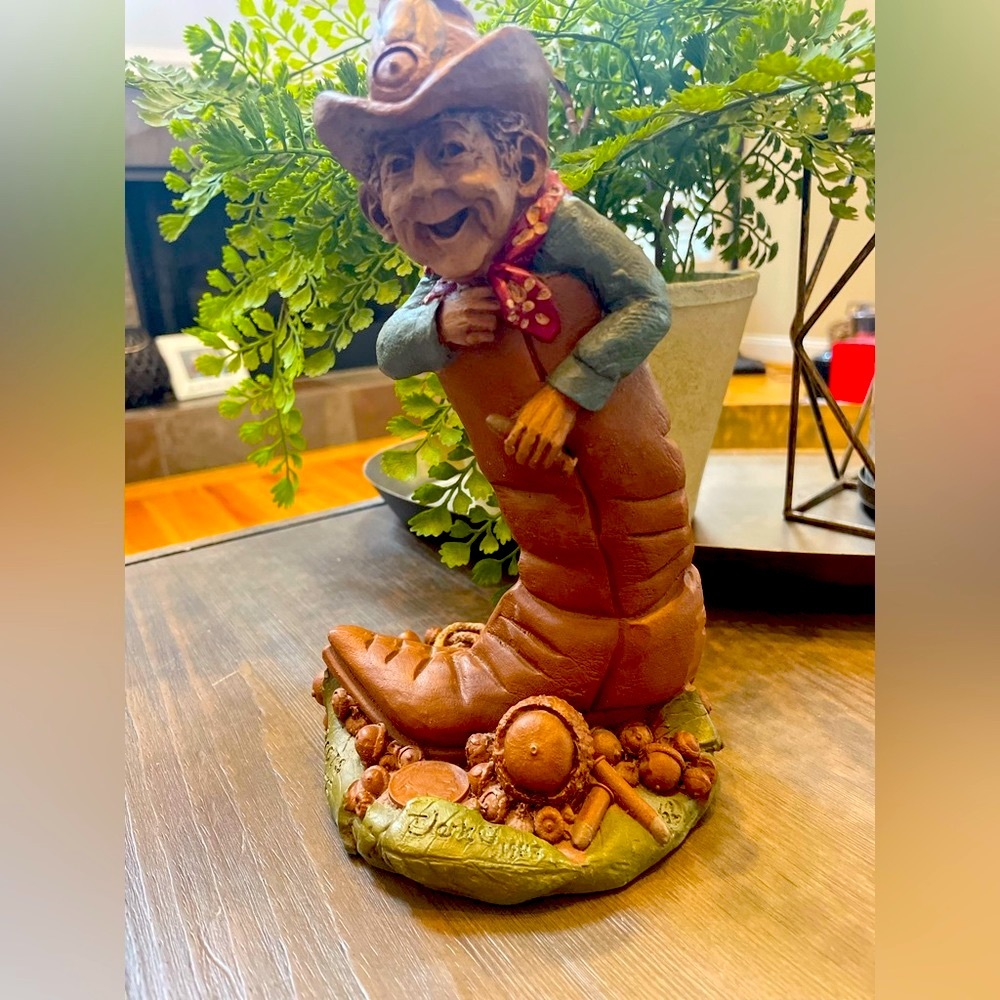 Retired BOOTS 1983 Tom Clark Gnome Figurine 5in